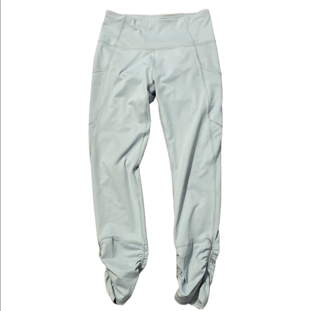LAYER 8 Qwick-dry mid ankle Lux leggings